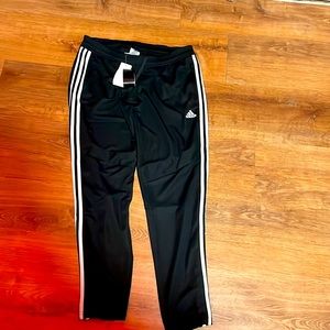 Adidas pants brand new size L